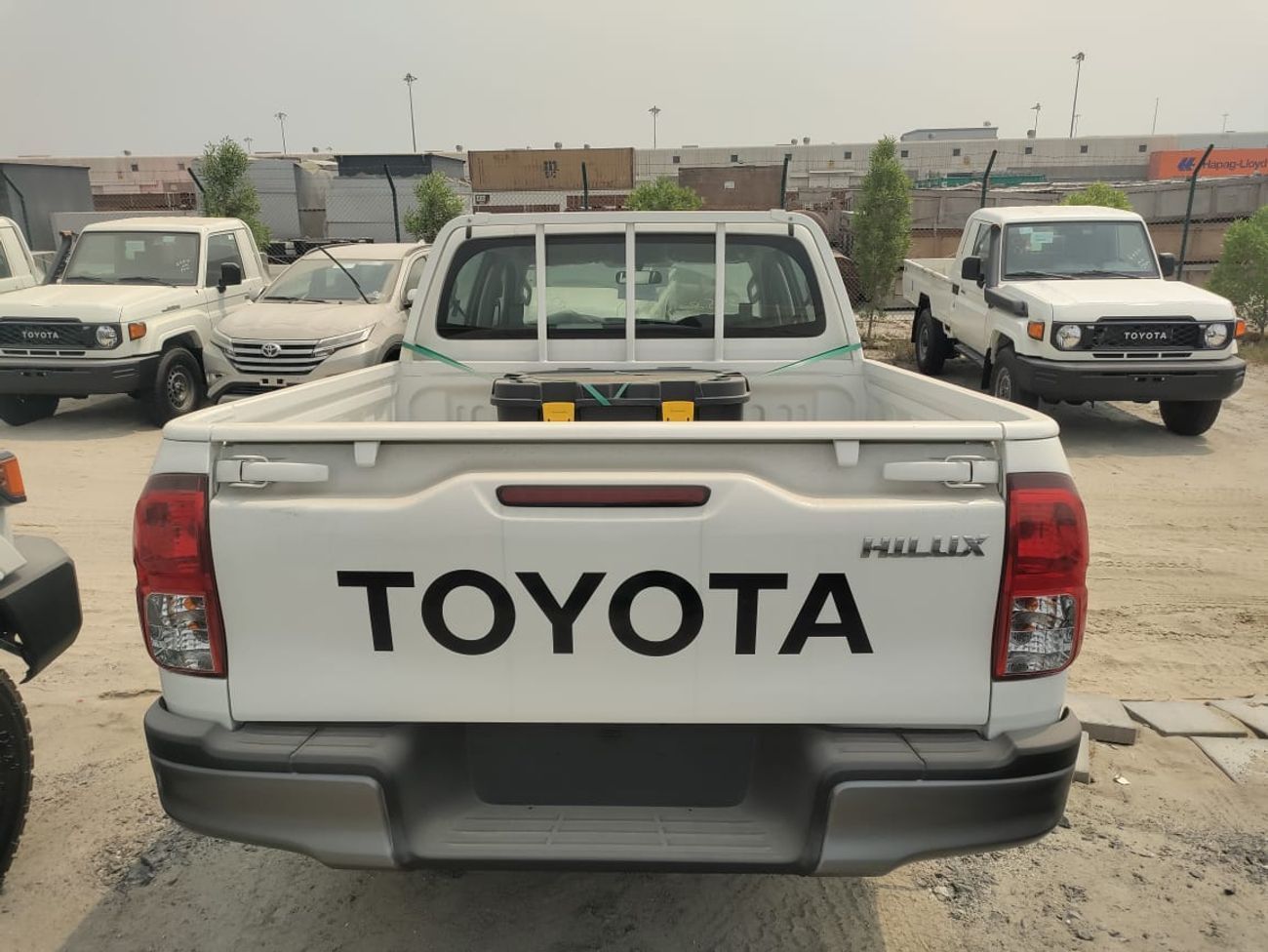 Toyota Hilux GL TOYOTA HILUX || NARROW BODY || 2.4L DIESEL MANUAL / Only For Africa