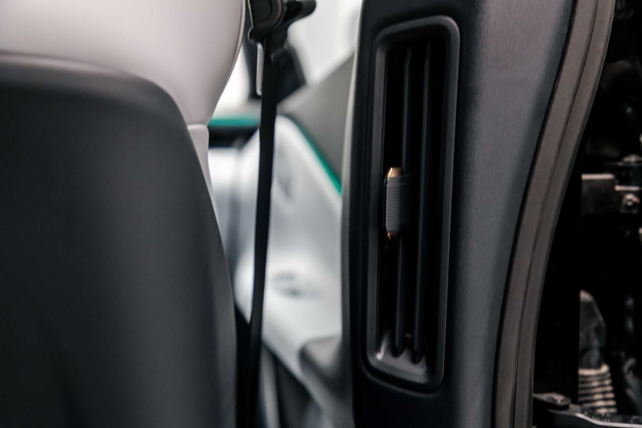 Lynk & Co Z10 Max EV - Black Inside White | Export Only