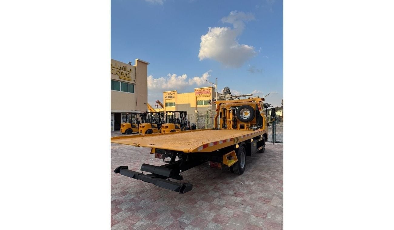 إيسوزو NPR 85