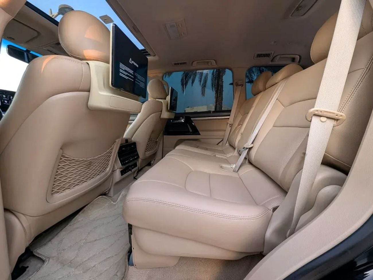 Toyota Land Cruiser GXR Facelifted 2025 Full Option V8 4.6L Interior and Exterior Condition