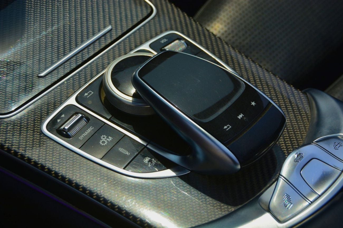Mercedes Benz C63 AMG STANDARD