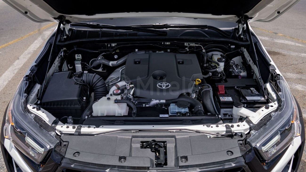 Toyota Hilux GR SPORT