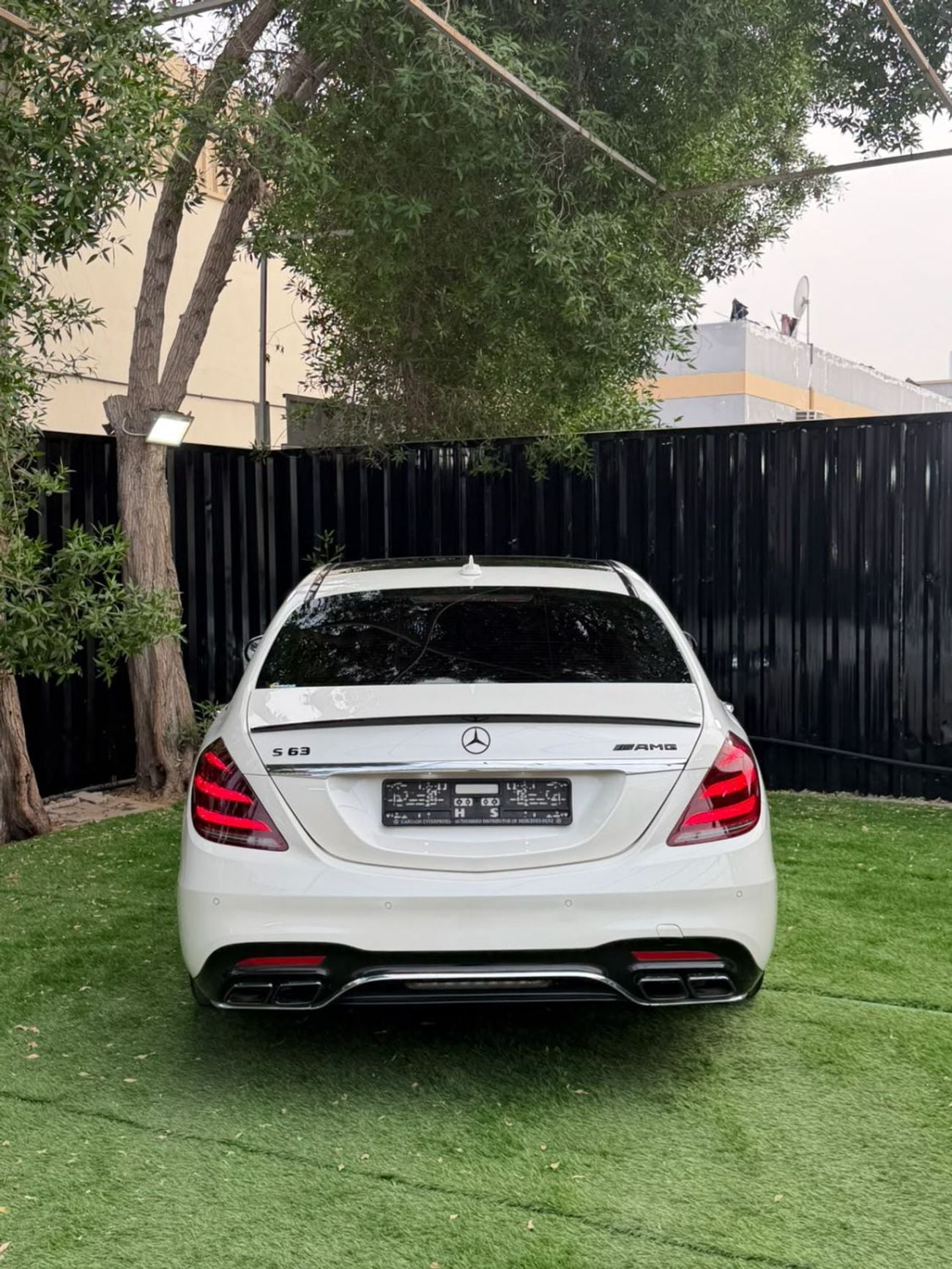 Mercedes Benz S63 AMG STANDARD