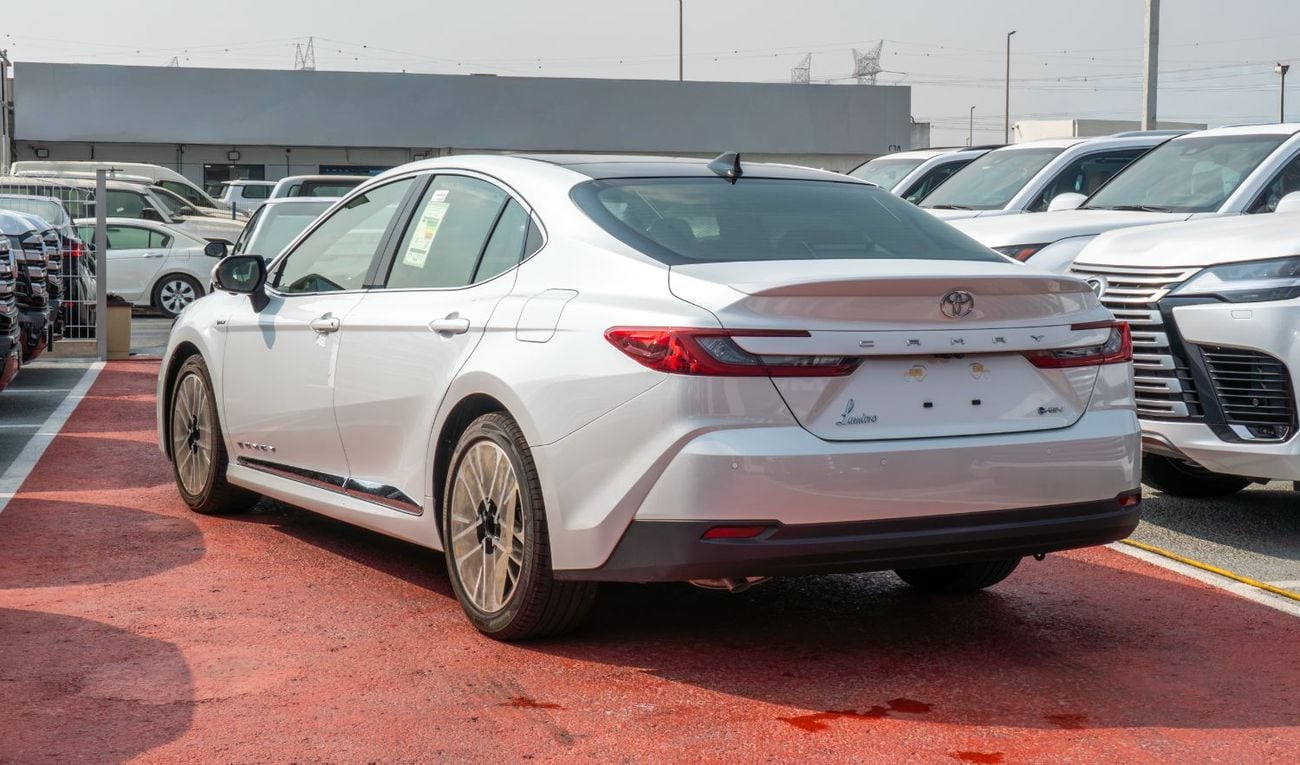 Toyota Camry LUMIERE HEV