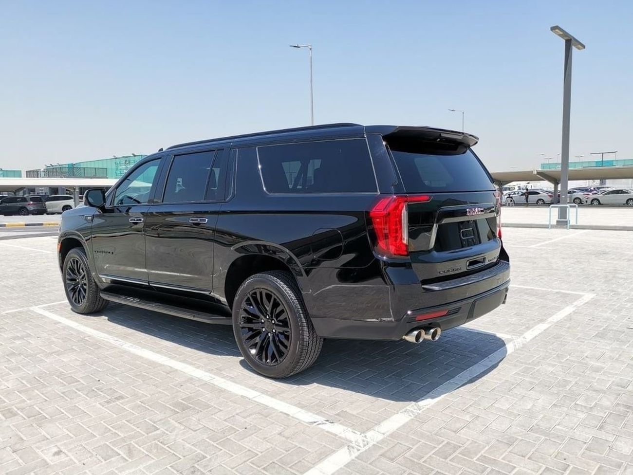 GMC Yukon GMC Denali - 2023 - Black Edition