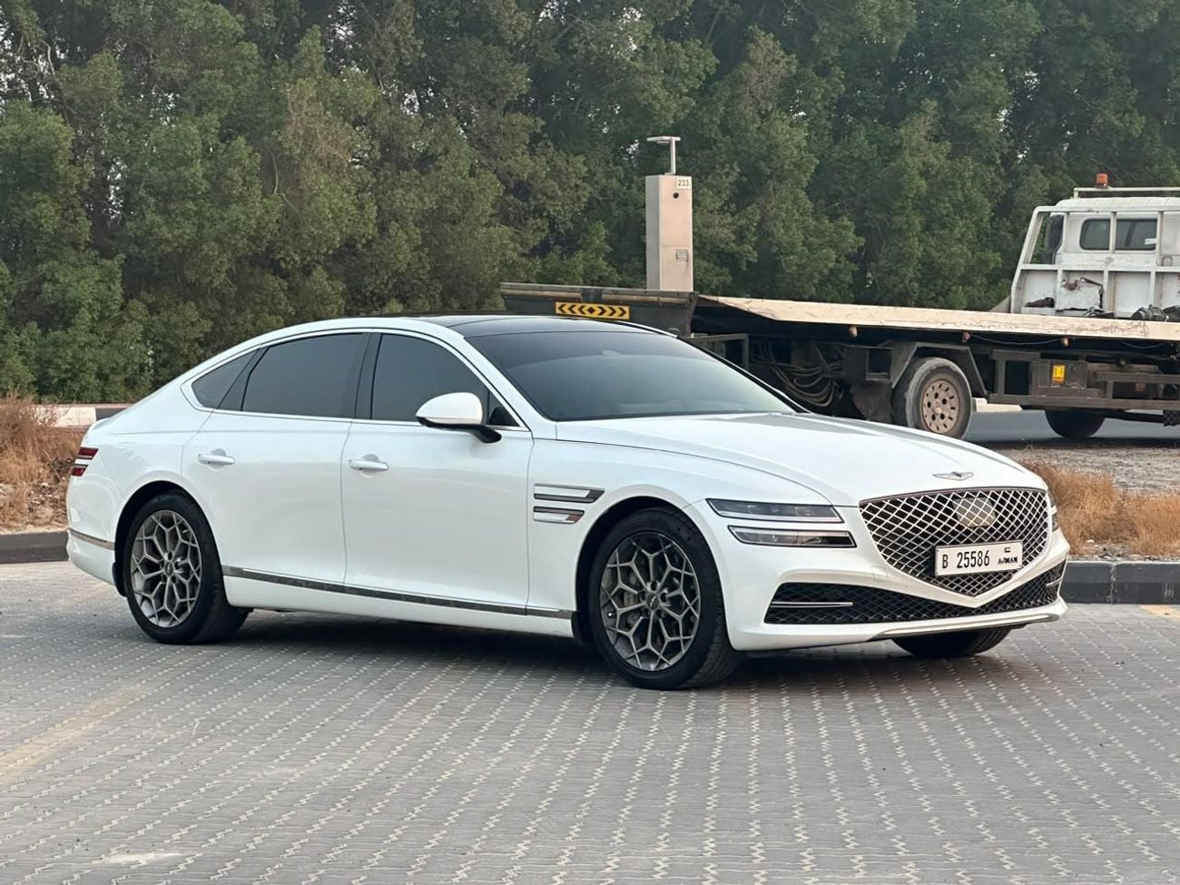 جينيسس G80 بريستيج