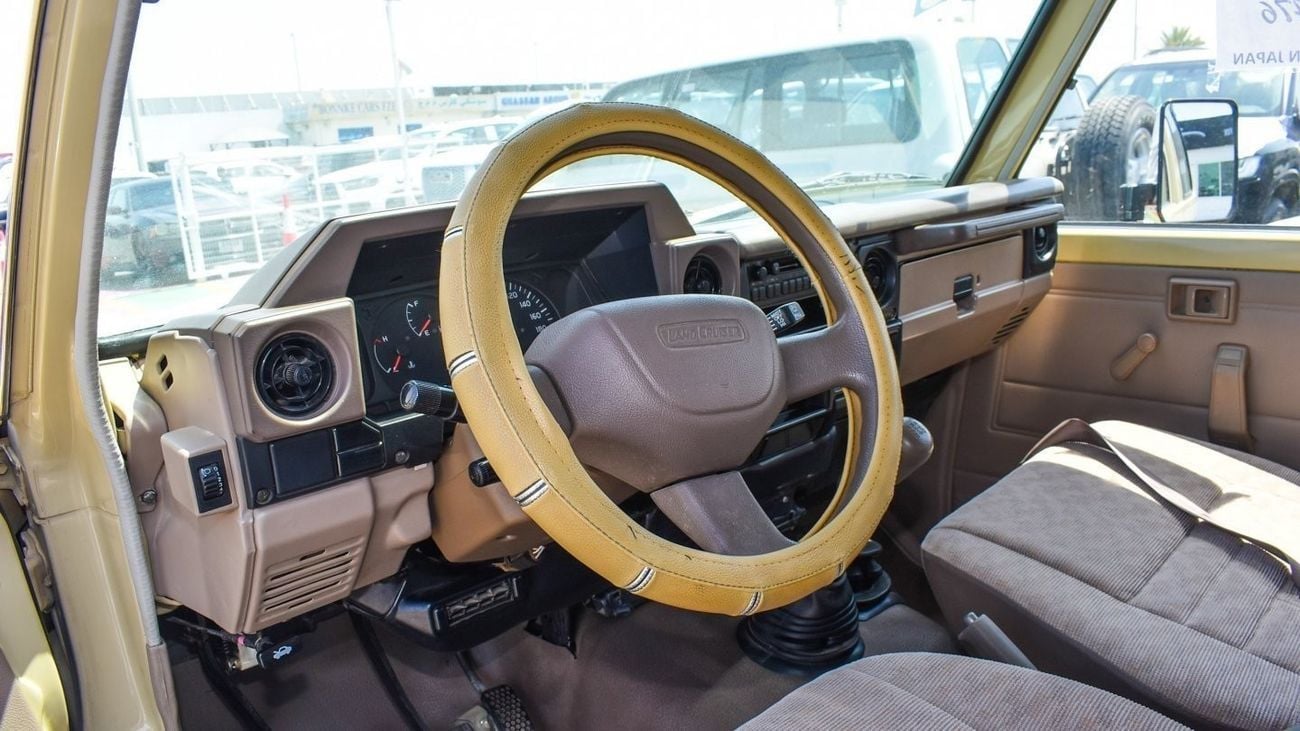 Toyota Land Cruiser 70