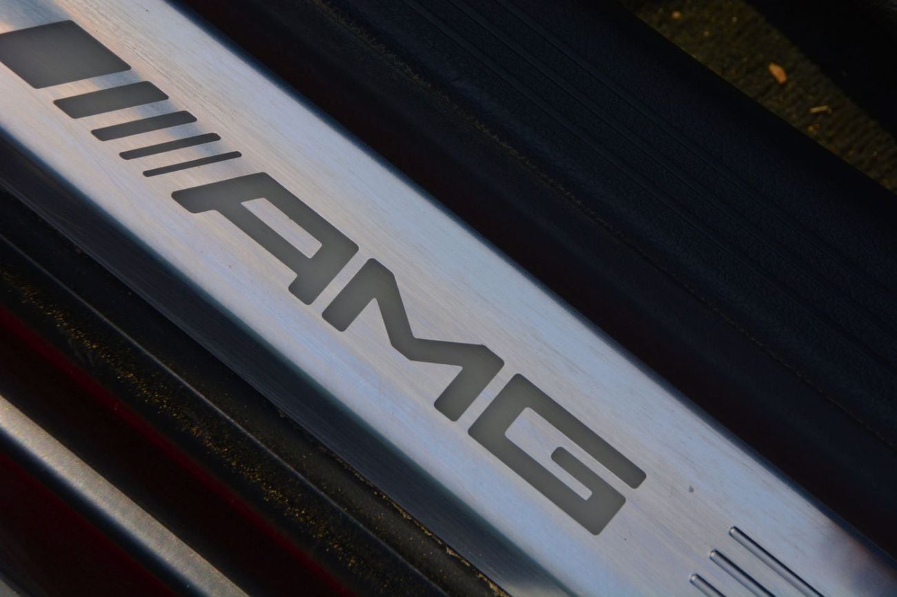 Mercedes Benz C63 AMG STANDARD