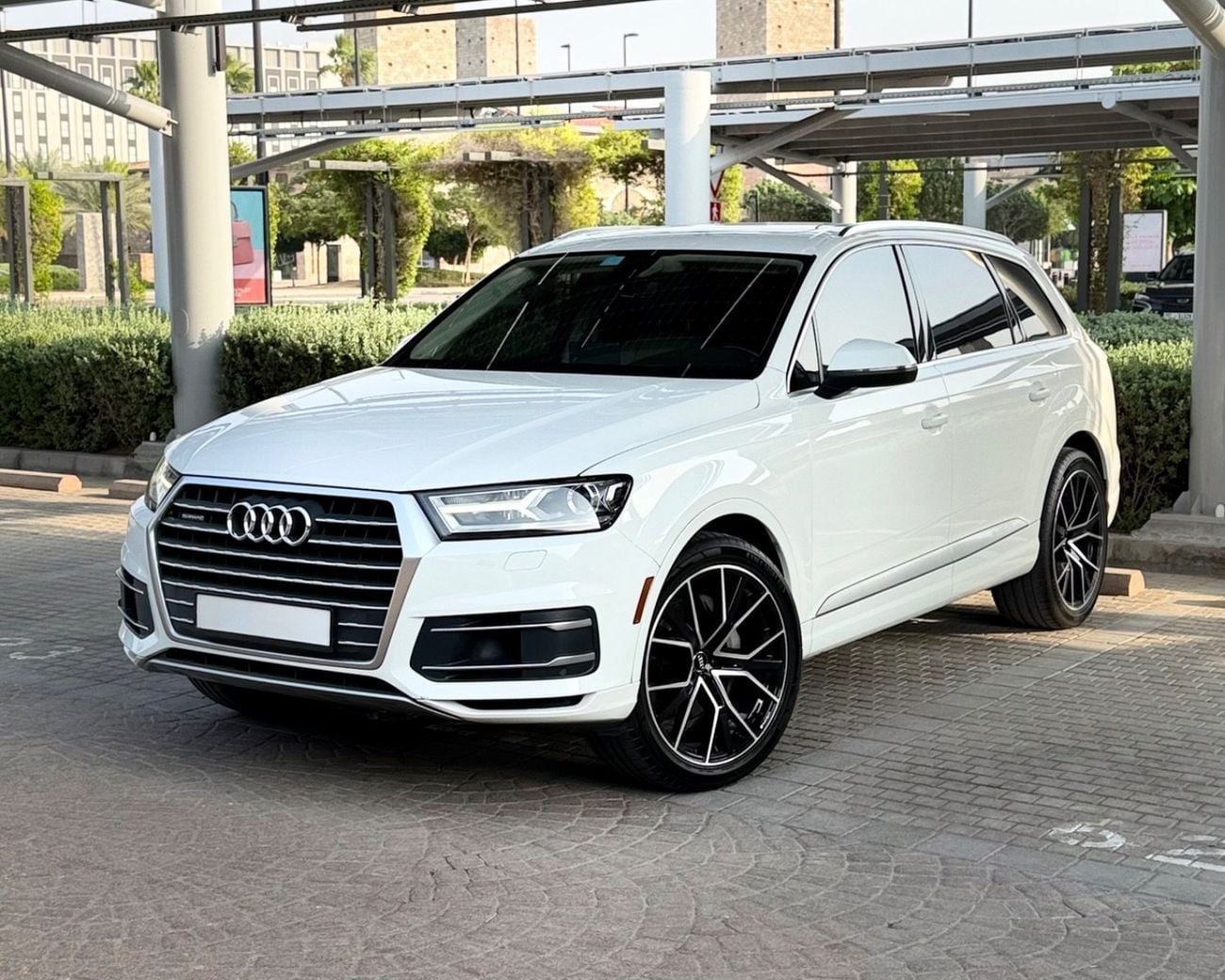 Audi Q7 3.0L Premium Plus 6Cyl Automatic Petrol SUV/Crossover Quattro All Wheel Drive 7Seats 5 Door 3.0L | Original paint | No accident | USA spec