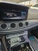 Mercedes Benz E300
