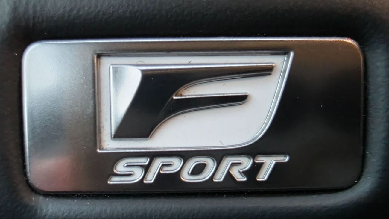 لكزس IS 350 F SPORT نسخة خاصة