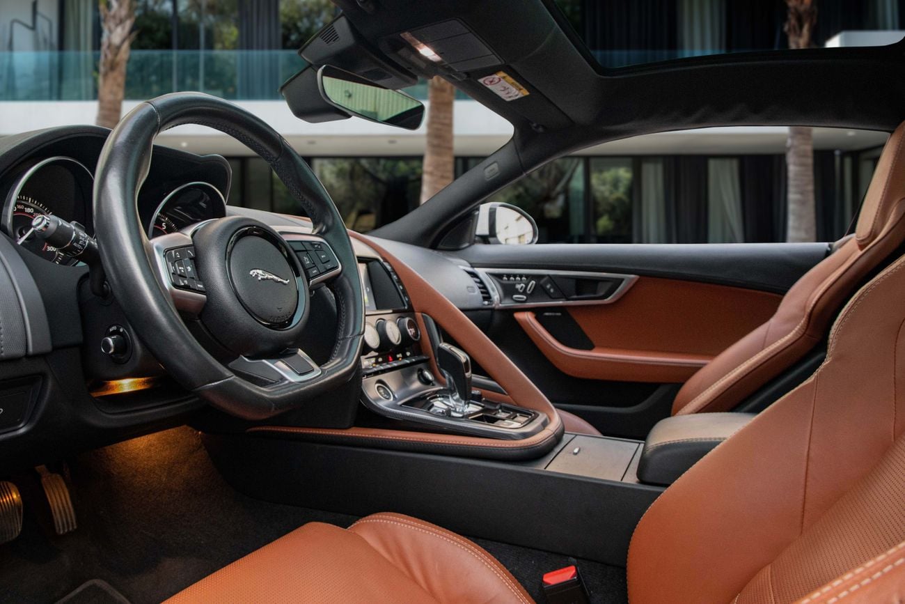 Jaguar F-TYPE R- DYNAMIC F-Type R-Dynamic | 2,850 P.M | 0% Downpayment | Jaguar F-Type R-Dynamic V6!