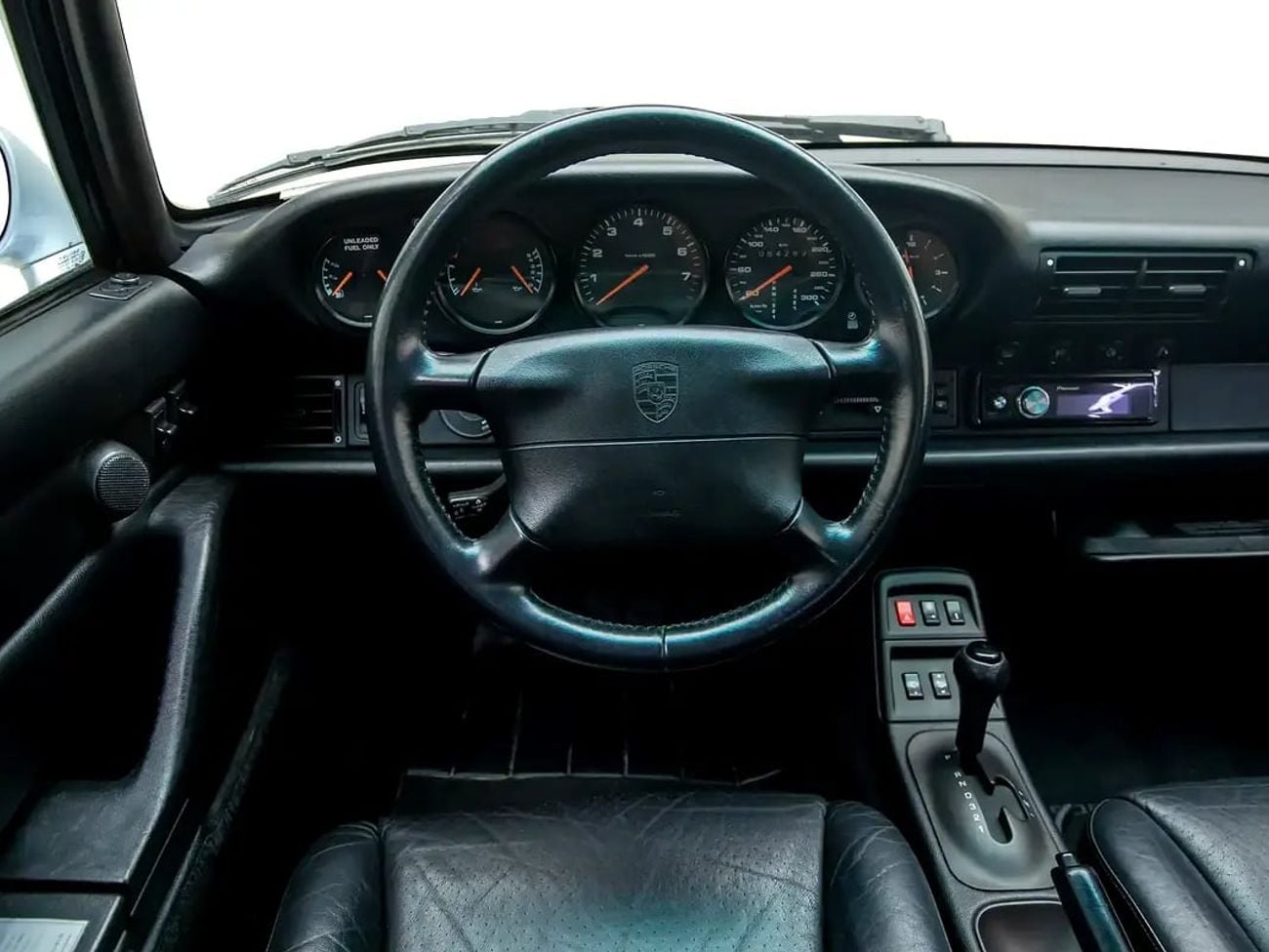 Porsche 911 CARRERA