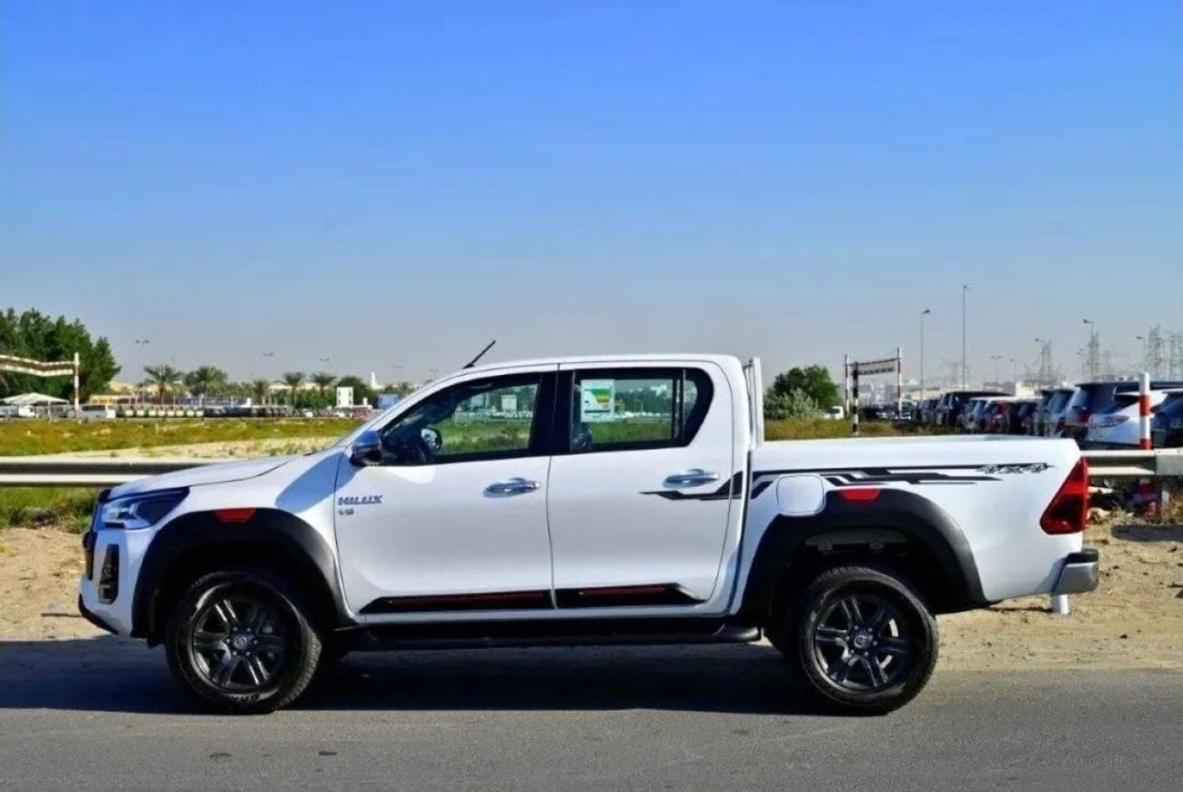 تويوتا هيلوكس TRD 4.0L PETROL