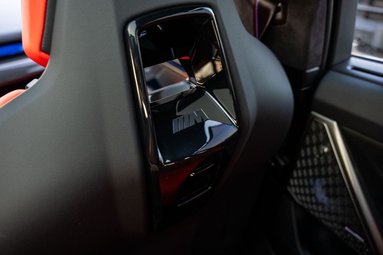 BMW M5 MASTERCLASS Touring 2025 GCC 4.4L Twin Turbo V8 PHEV Agency Warranty Full Service History 728hp