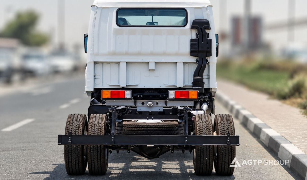 Mitsubishi Canter STANDARD Single Cab | 3.0L Turbo Diesel | Manual | 4x4 | GCC Specs | White | Cab & Chassis | READY EXPORT