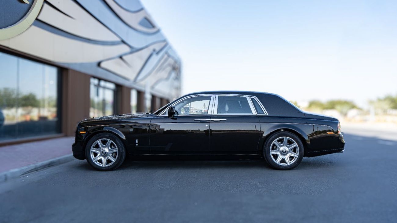 رولز رويس فانتوم STANDARD Rolls-Royce Phantom 2011