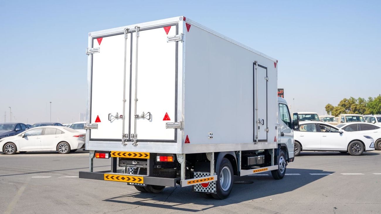 Mitsubishi Fuso Canter Brand New – 4.2L Diesel 2WD Manual – V16 – GCC 2026 – Export Only