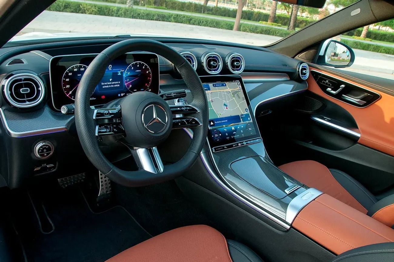Mercedes Benz C200 C200 Premium Advanced | GCC Specs | Garagash Warranty And Service Contract 105000Kms