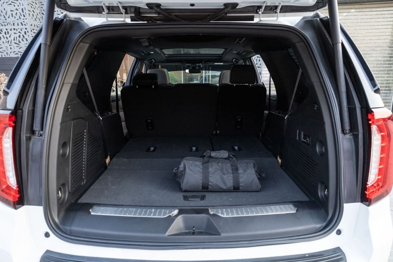 GMC Yukon AT4 GMC Yukon AT4 6.2L (LOW MILEAGE) 2022 GCC | Agency Warranty