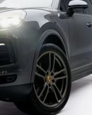 Porsche Cayenne STANDARD GCC
