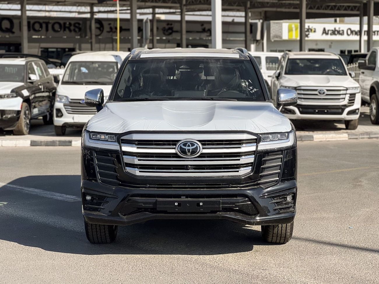 Toyota Land Cruiser EXPORT ONLY - 2026 LC300 VX 4.0L (Black Interior) (GCC Specification)