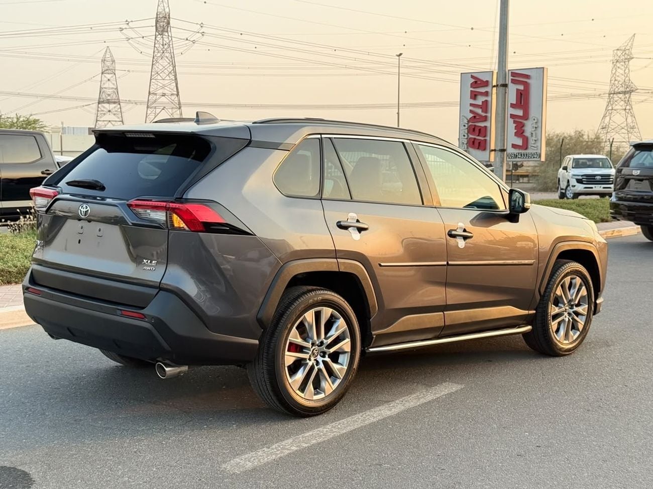 Toyota RAV4 XLE premium 2.5L