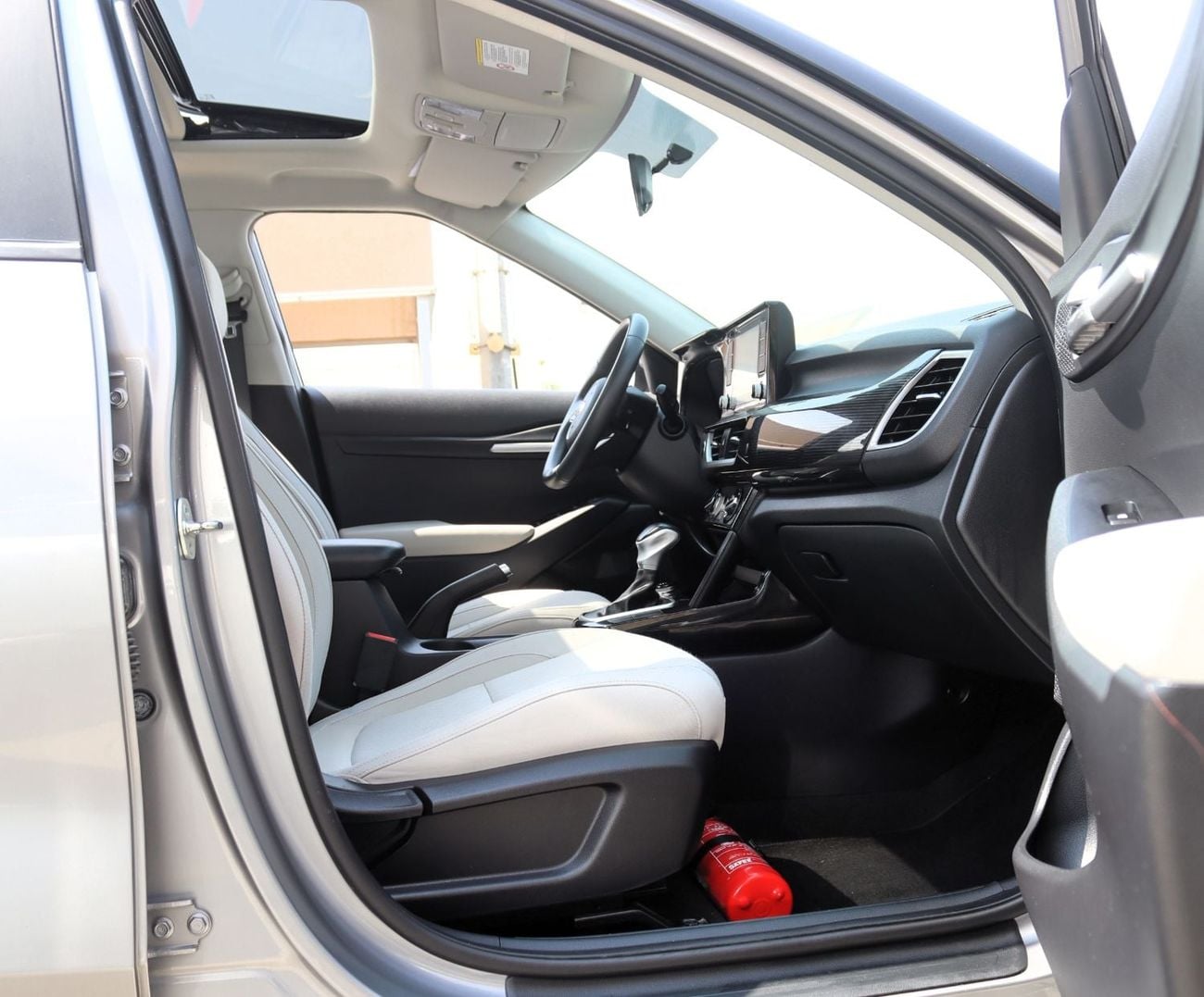 Kia Seltos EX ACCIDENTS FREE - GCC - ORIGINAL PAINT - SUNROOF - ENGINE 1600 CC - PERFECT CONDITION INSIDE OUT