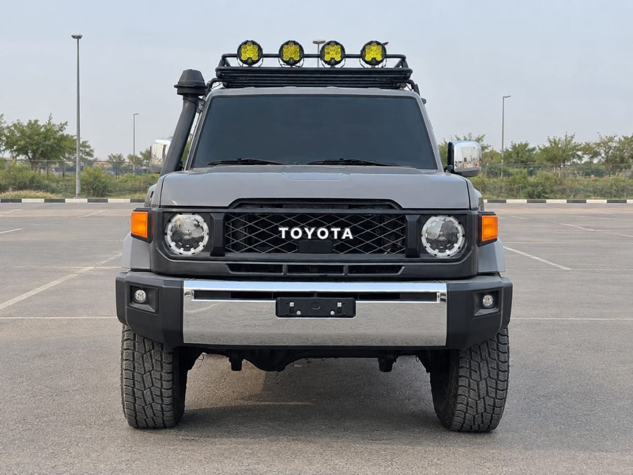Toyota Land Cruiser Pick Up Toyota landcruise pickup 2016model 4.5L v8 1vd diesel engine Colour Grey Transmission Manual Interior grey 5seater 4DOORs