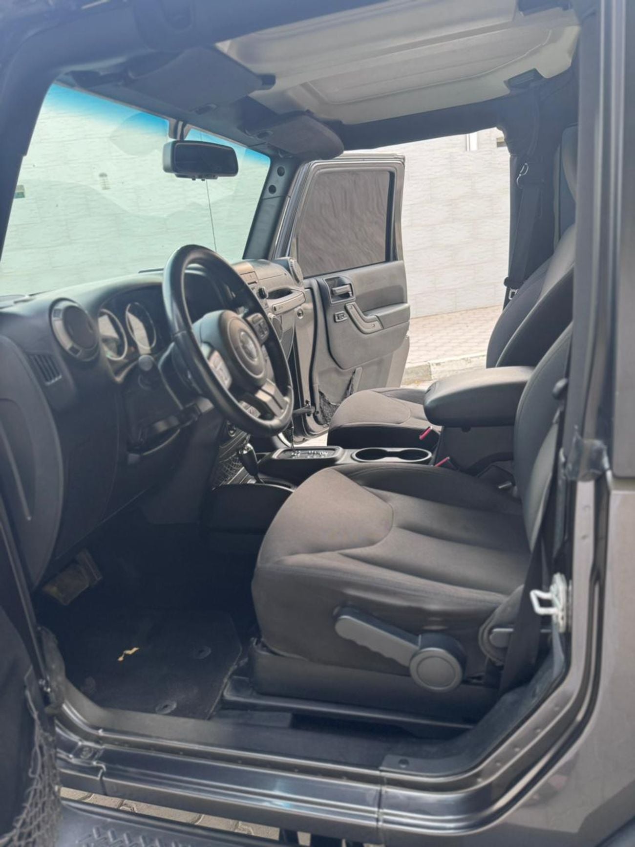 Jeep Wrangler SPORT Gulf specification, original paint, 6-cylinder, four-wheel drive