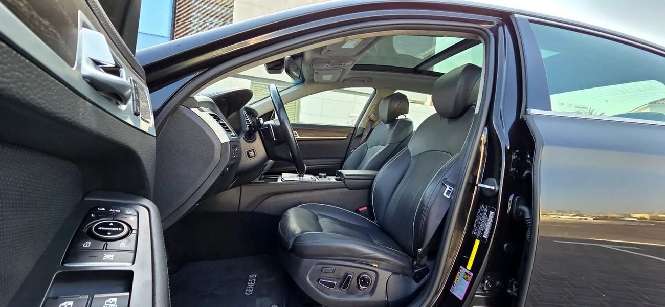 جينيسس G80 رويال 5.0L-V8-Excellent Condition-Bank Finance Available