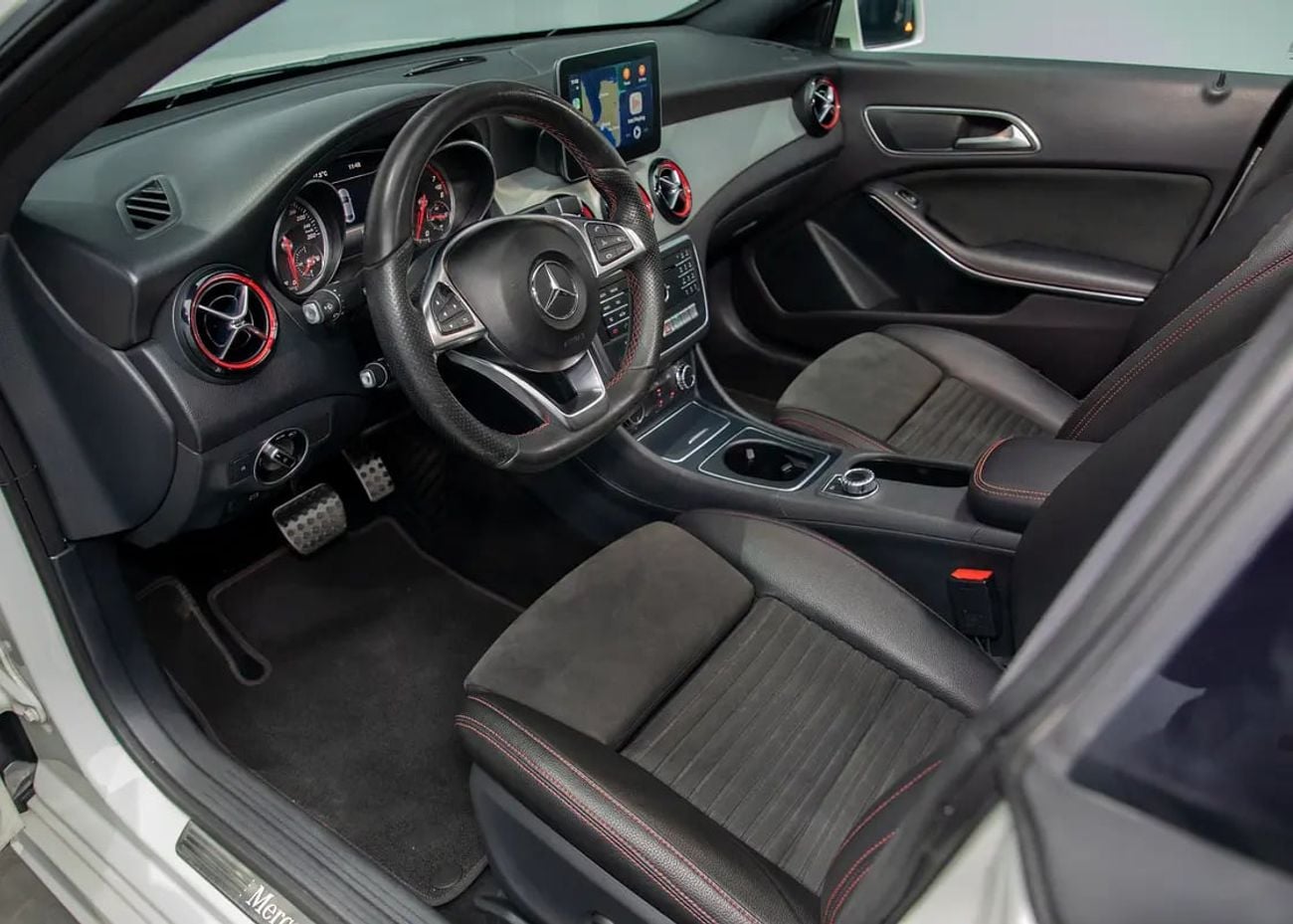 Mercedes Benz CLA250 0% DP Available • Full-Service History • GCC