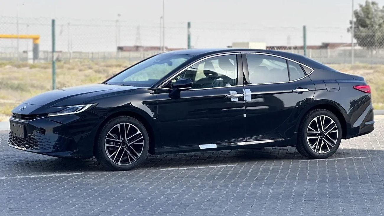 Toyota Camry LUMIERE HEV