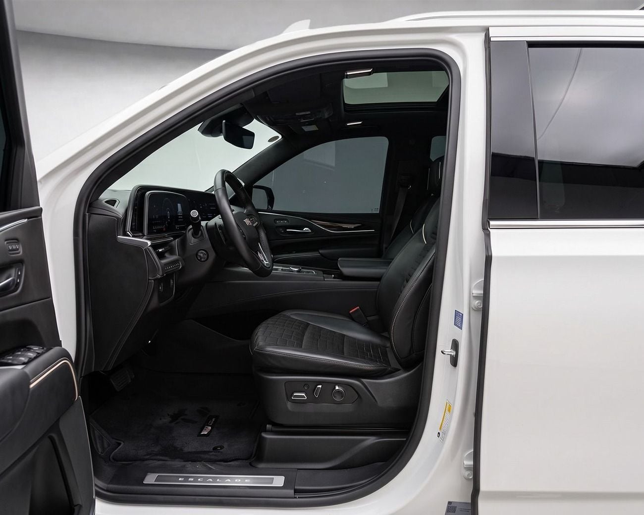 Cadillac Escalade PREMIUM LUXURY 2022 | Japanese Spec | AED 4,896 / Monthly
