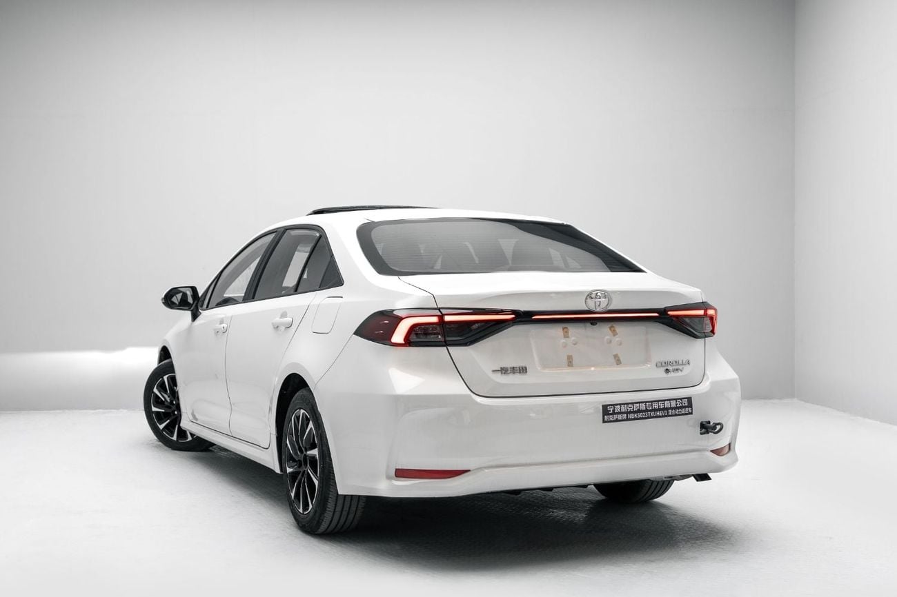 Toyota Corolla Elite HEV 1.8L - White Inside Black | Export Only