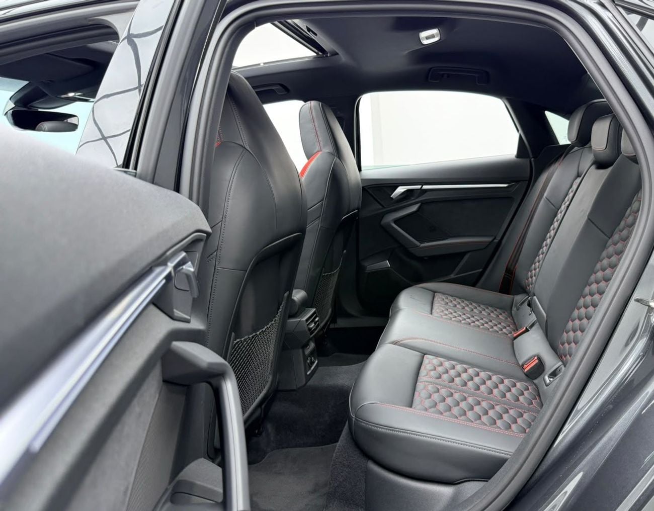 Audi RS3 STANDARD 2024 Audi RS3, 2027 Audi Warranty, 2029 Audi Service Pack, Low Km, Fully Loaded, GCC