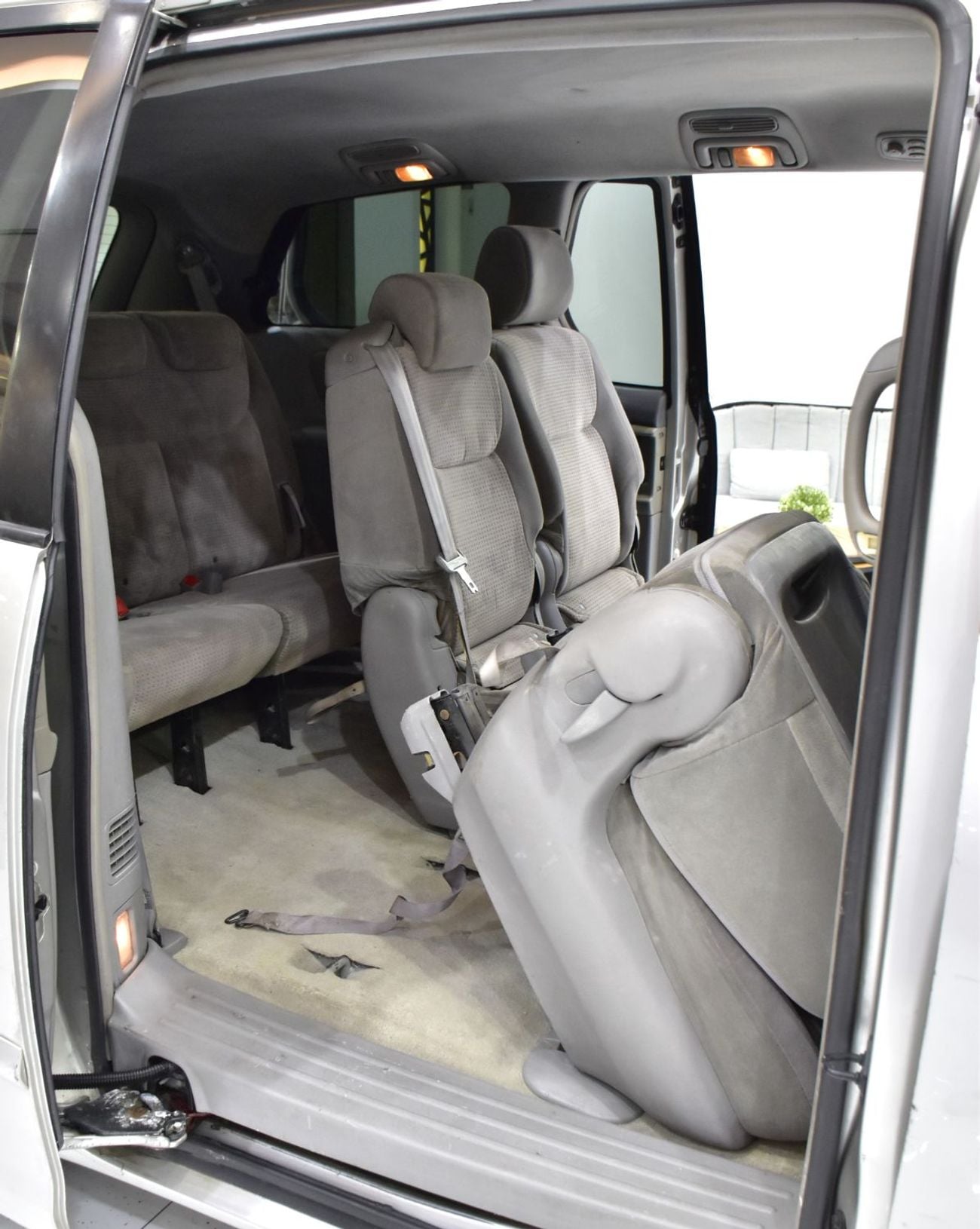 Toyota Sienna LE EXCELLENT DEAL for our Toyota Sienna LE ( 2008 Model ) in Silver Color American Specs