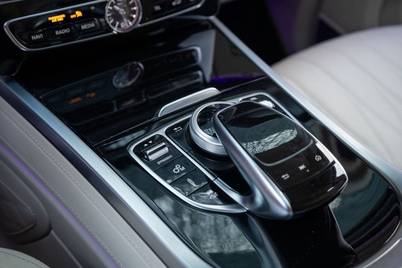 Mercedes Benz G63 AMG STD Mercedes-Benz G63 AMG 2019 Japanese Specs | Warranty
