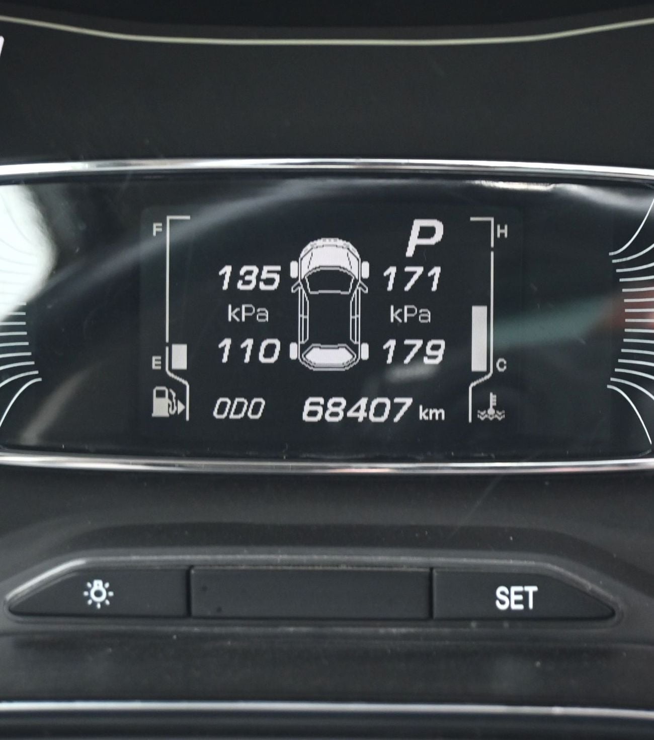 Chevrolet Groove PREMIER