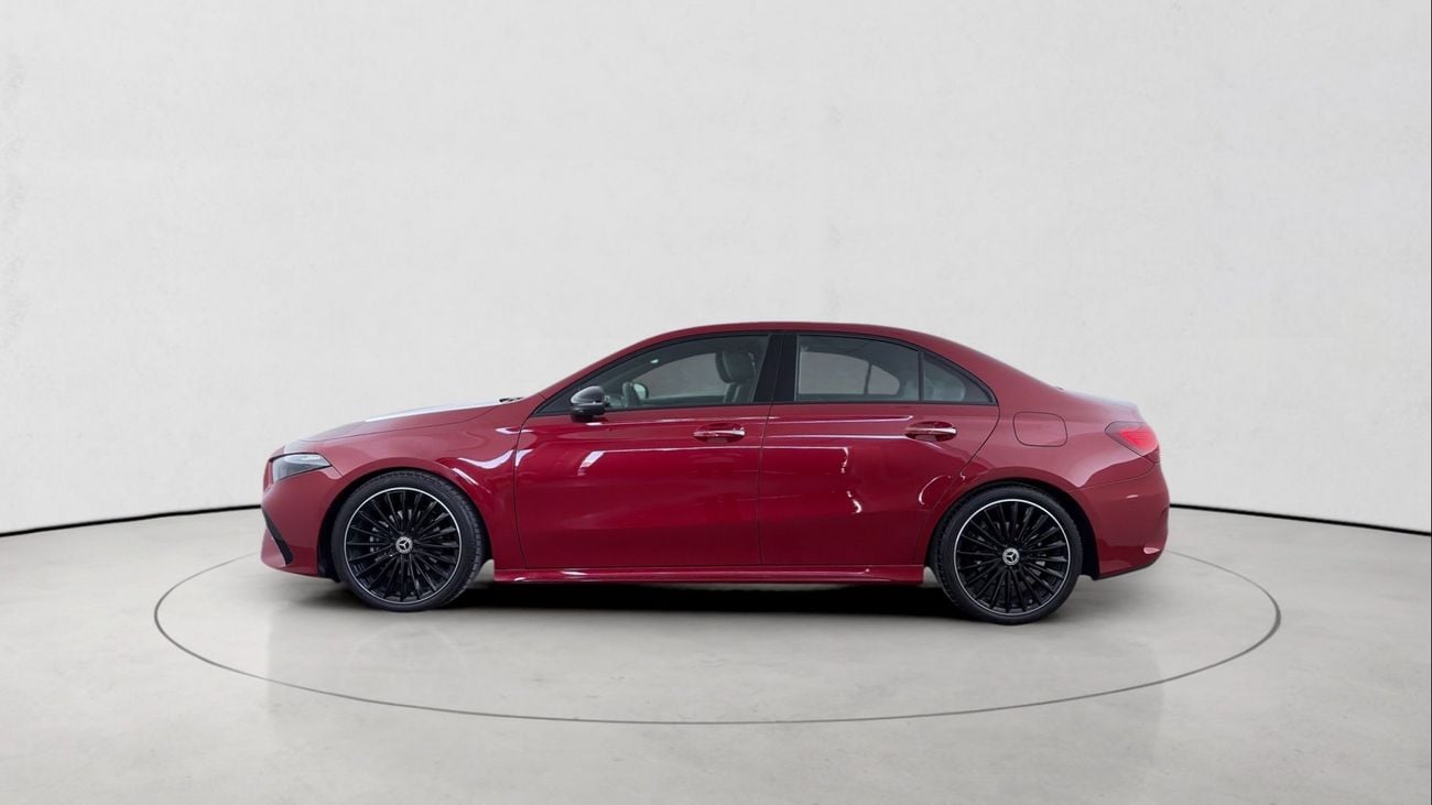 Mercedes Benz A200 STANDARD | Guaranteed Warranty | 0 Down Payment