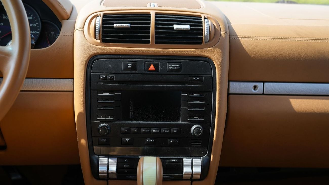 Porsche Cayenne STANDARD