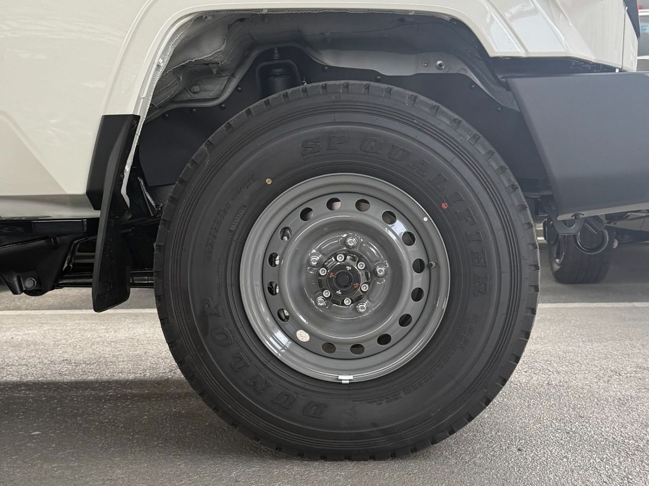 تويوتا لاند كروزر 70 LAND CRUISER GRJ 78 4.0 V6 AUTOMATIC 2026 TOYOTA LAND CRUISER GRJ 78 4.0 V6 AUTOMATIC **التصدير فقط خارج الخليج****EXPORT ONLY**