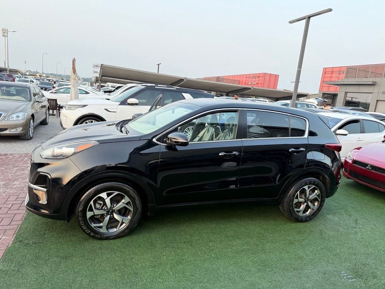 Kia Sportage LX excellent condition, lightly used, 4-cylinder engine, 2.4L