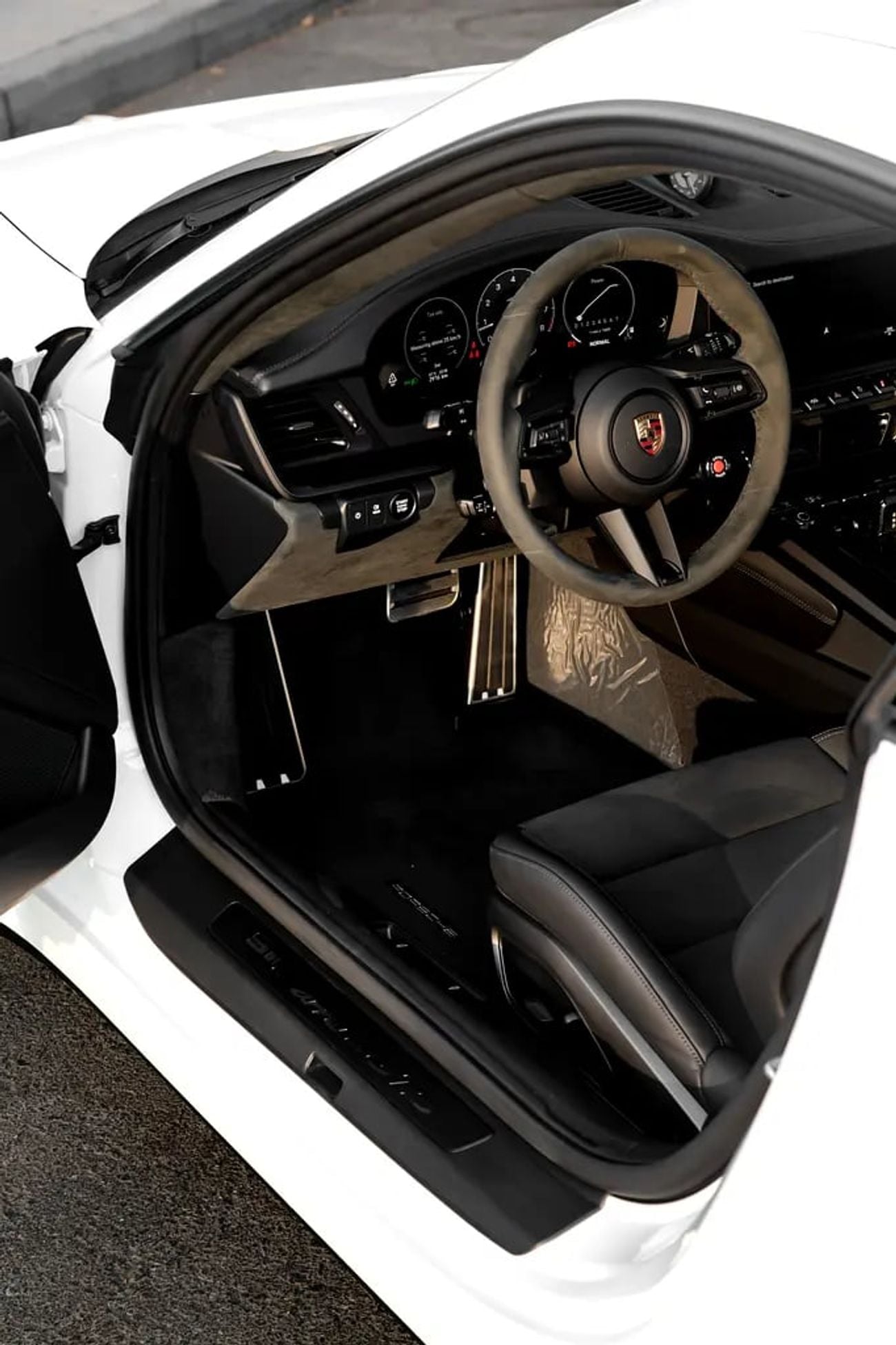 بورش 911 كاريرا جي تي إس (992.2) | | Sport Chrono Package | Japanese Spec | Brand Condition