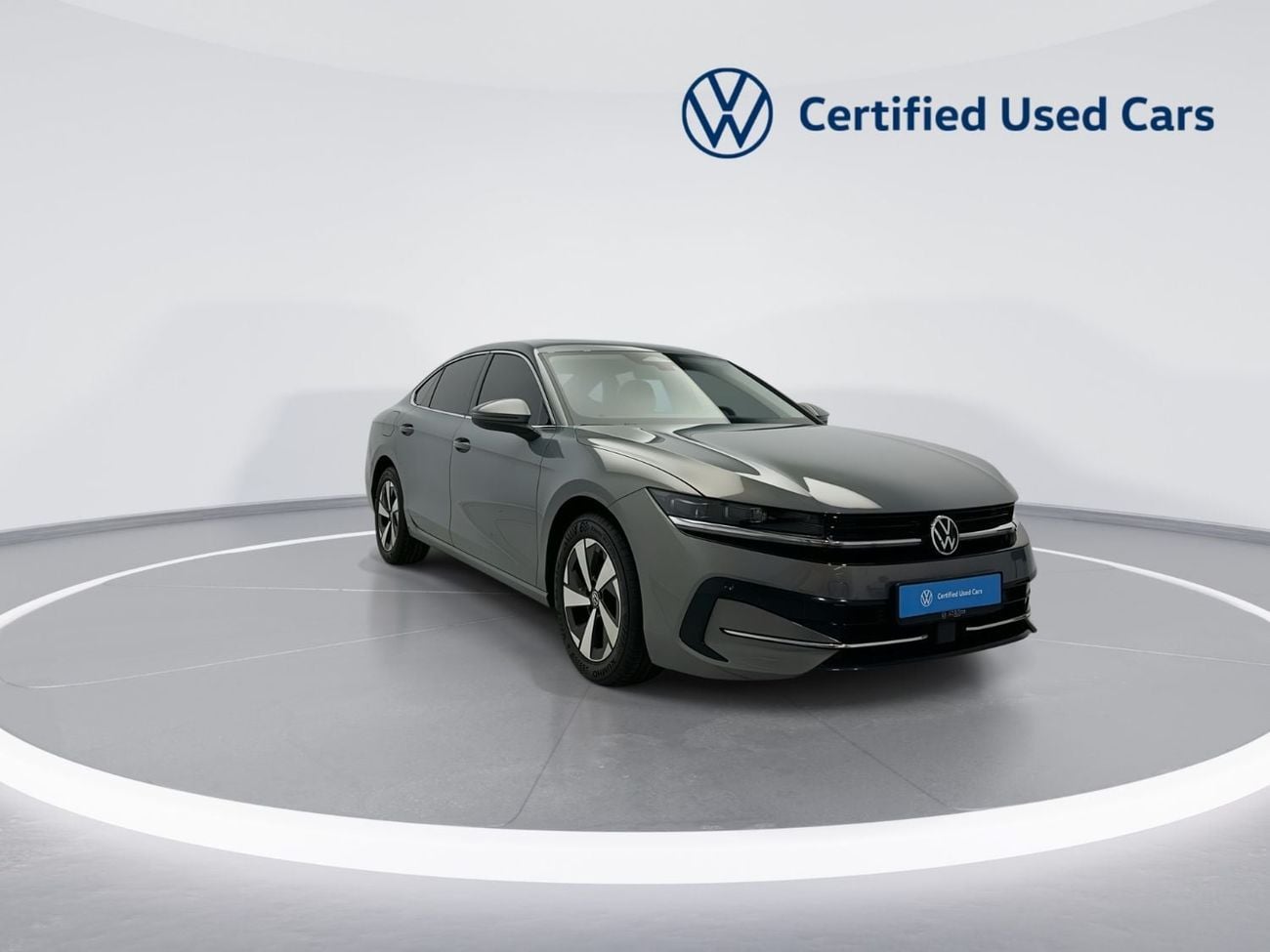 Volkswagen Passat COMFORTLINE Passat Comfortline 1.5L | 12.9” Infotainment | Panoramic Sunroof | ACC | Side Assist | Front Assist