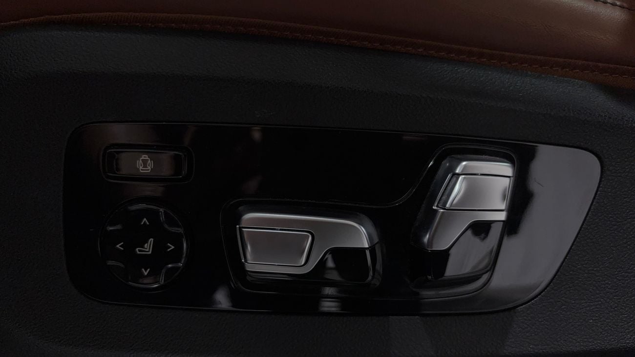 بي أم دبليو X5 XDRIVE40i M SPORT كارس24 هي سوق ضخم للسيارات المستعملة موثوق ومضمون ٪كارس24 هي سوق ضخم للسيارات المستعملة موثوق ومضمون