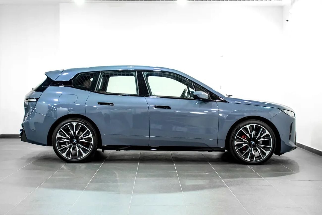 BMW iX xDrive60