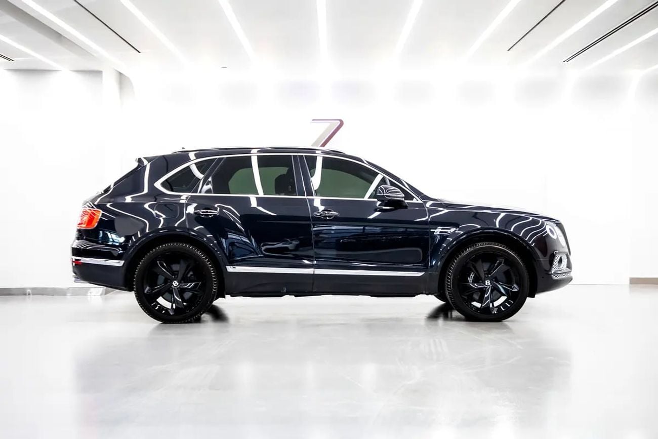 Bentley Bentayga V8 | GCC Spec