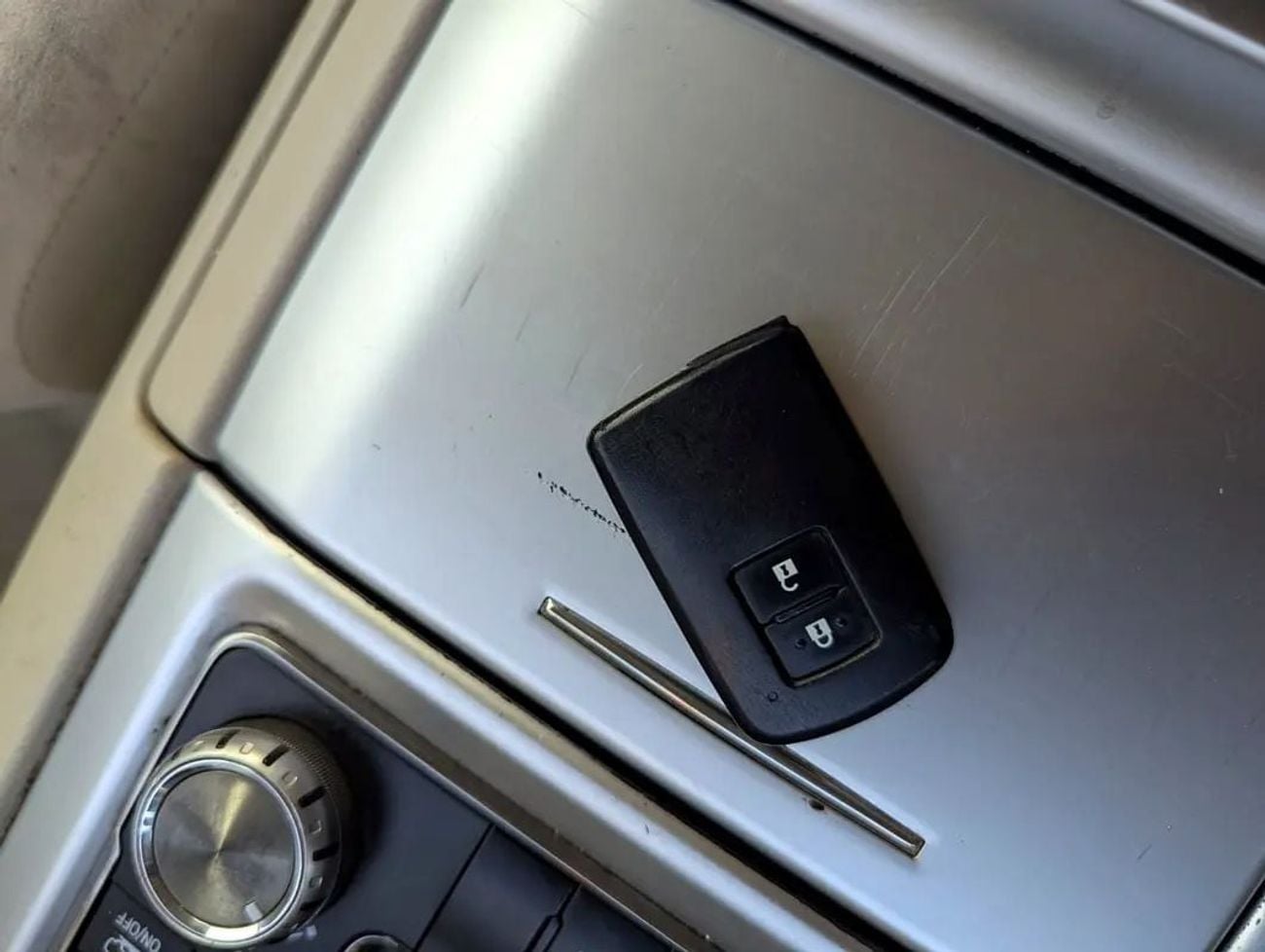 Toyota Land Cruiser GCC Specs | V6 4.0L Interior and Exterior Excellent Condition