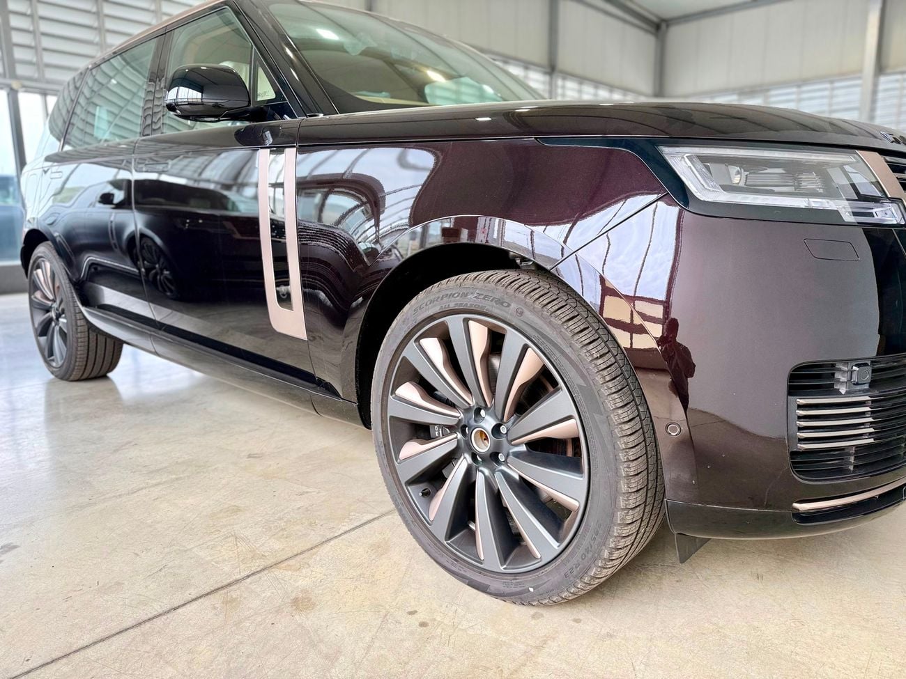 Land Rover Range Rover SV LWB P615